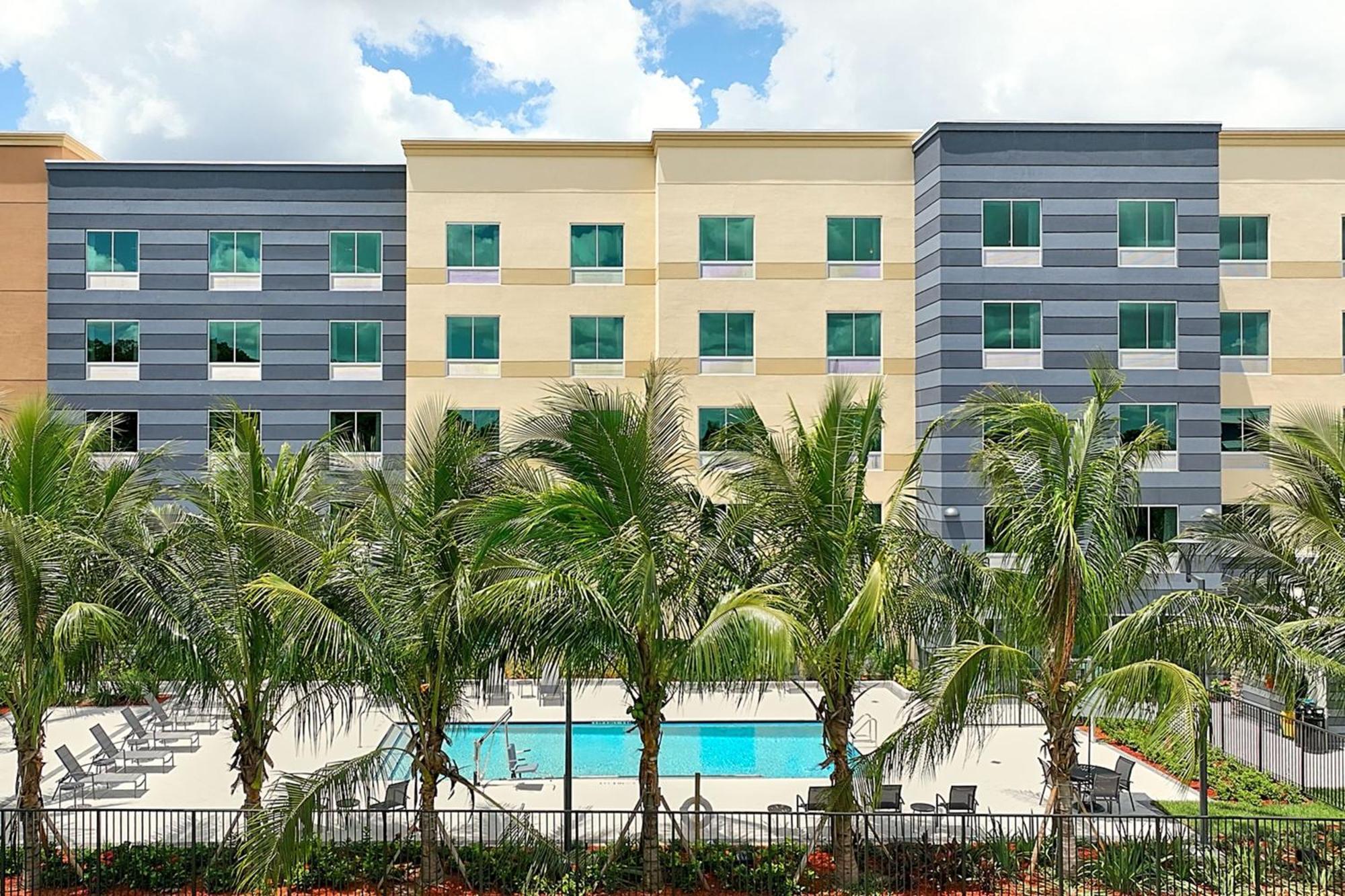 Fairfield Inn & Suites By Marriott Fort Lauderdale Northwest Tamarac Eksteriør billede