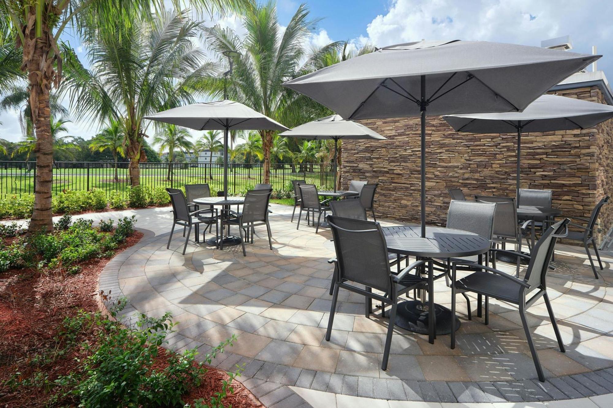 Fairfield Inn & Suites By Marriott Fort Lauderdale Northwest Tamarac Eksteriør billede